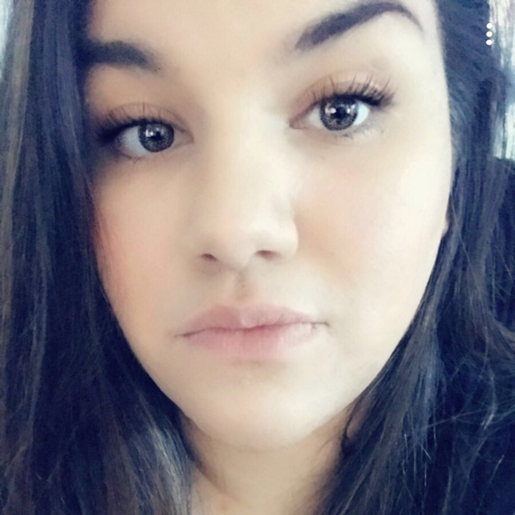 Meet your Posher, Marianna - Picture 1 of 1